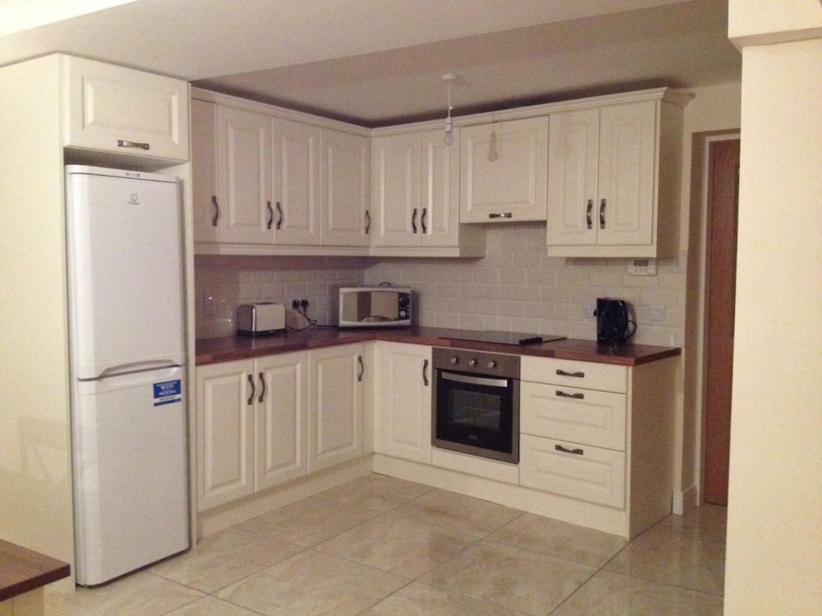 3 Bedroom Newly Furnished Cork City Esterno foto